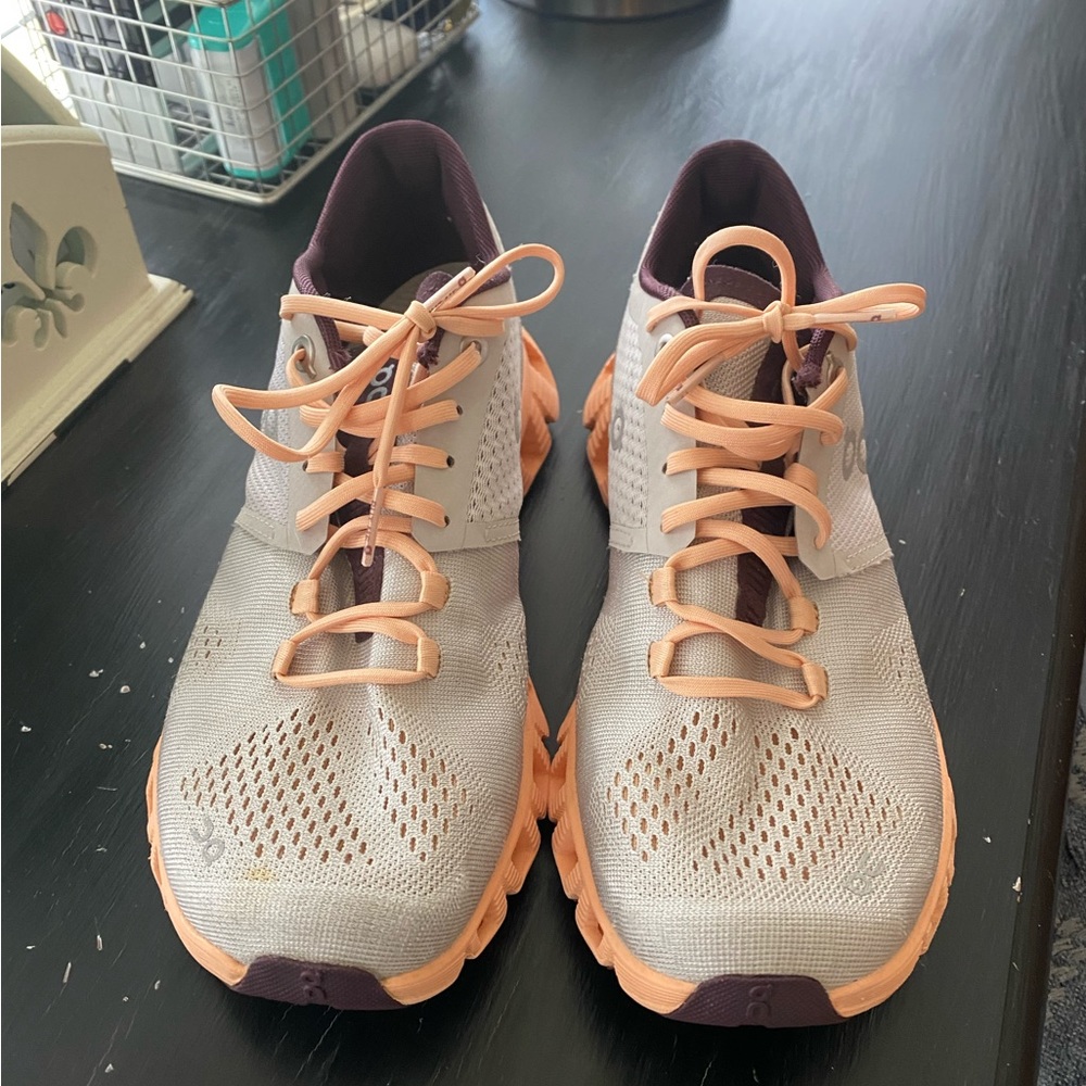 On Cloud Women’s Tennis Shoes